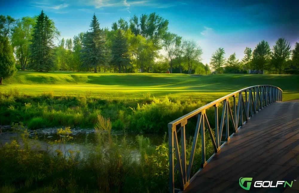 Pinegrove Country Club in Saint-Jean-sur-Richelieu, Quebec — private, 18-hole golf course, designed by Mike Weir