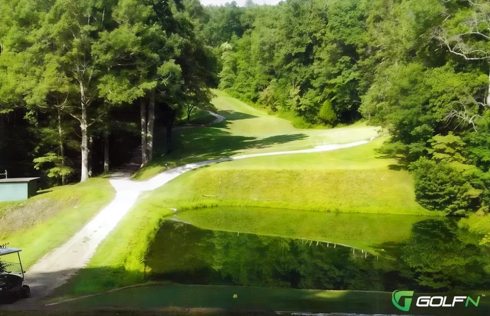 Rabun County Golf Club in Clayton, Georgia — public, 9-hole golf course