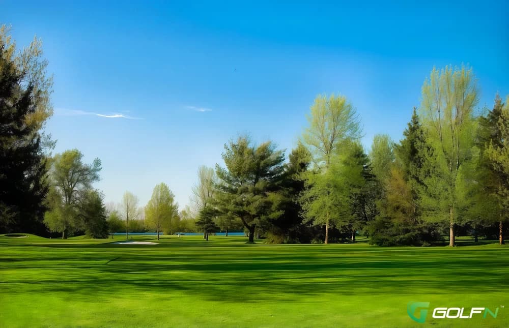 Waabooz Run Golf Course in Mount Pleasant, Michigan — resort, 18-hole golf course, designed by Bruce Matthews III