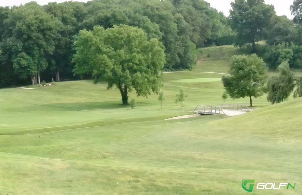 Forest Park Municipal Golf Course in Valparaiso, Indiana — public, 18-hole golf course, designed by William J. Spear (1973)