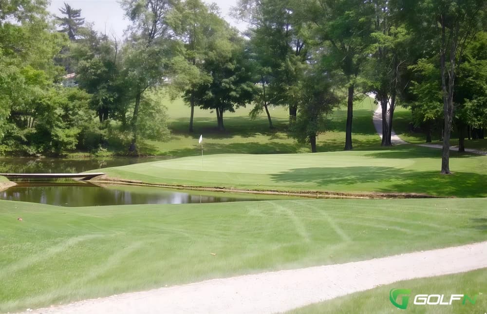Fullers Fairways Golf Course in Zanesville, Ohio — public, 18-hole golf course, designed by Bob Fuller