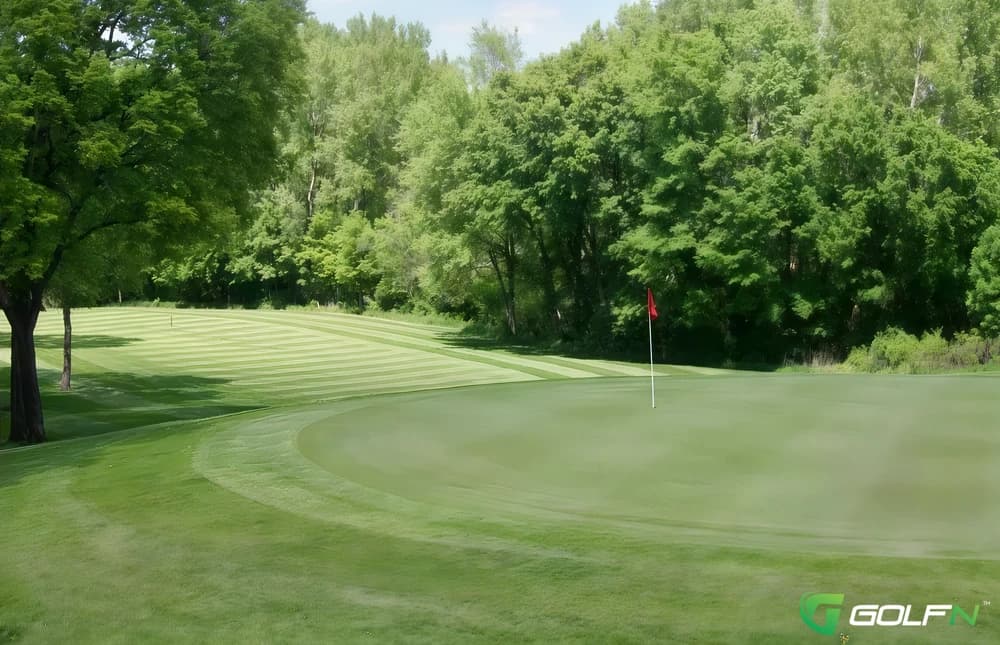 Lakeside Municipal Golf Course in Lexington, Kentucky — public, 18-hole golf course