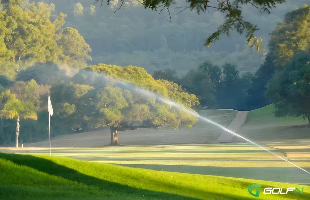 Babinda Golf Club in Babinda, Queensland β semi-private, 9-hole golf course