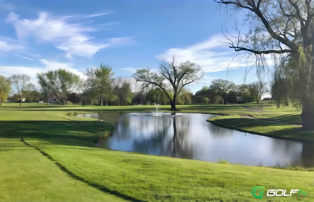Crystal Woods Golf Club in Woodstock, Illinois — semi-private, 18-hole golf course, designed by Bob Lohmann (1989)