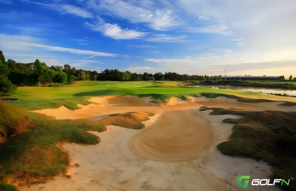 Twin Creeks Golf & Country Club in Sydney, New South Wales — private, 18-hole golf course, designed by Graham Marsh (2006)