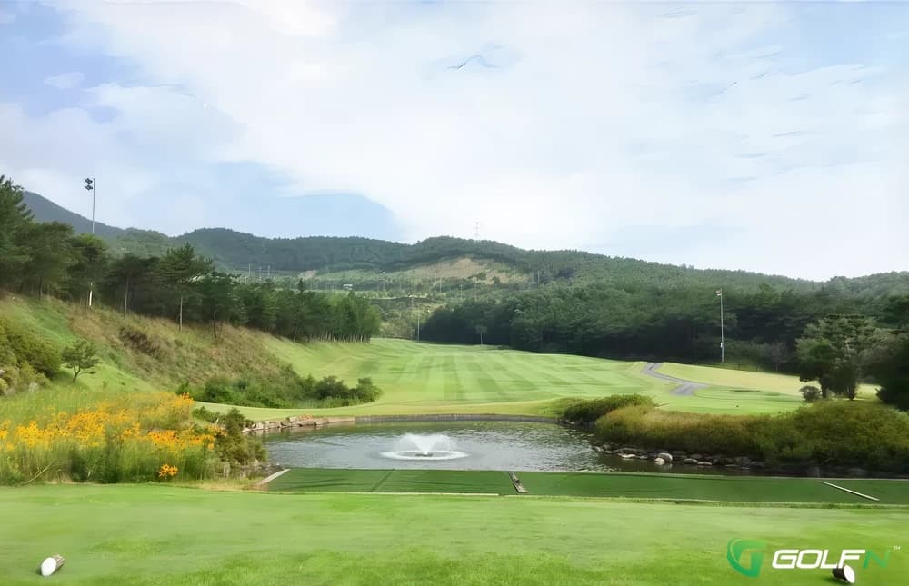 Sun Rich Golf Club in Gyeongju-si, Gyeongsangbugdo β public, 9-hole golf course