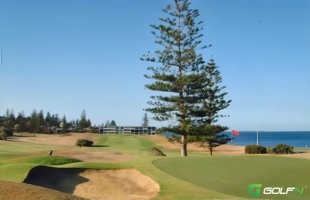 Sea View Golf Club in Cottesloe, Western Australia β private, 18-hole golf course