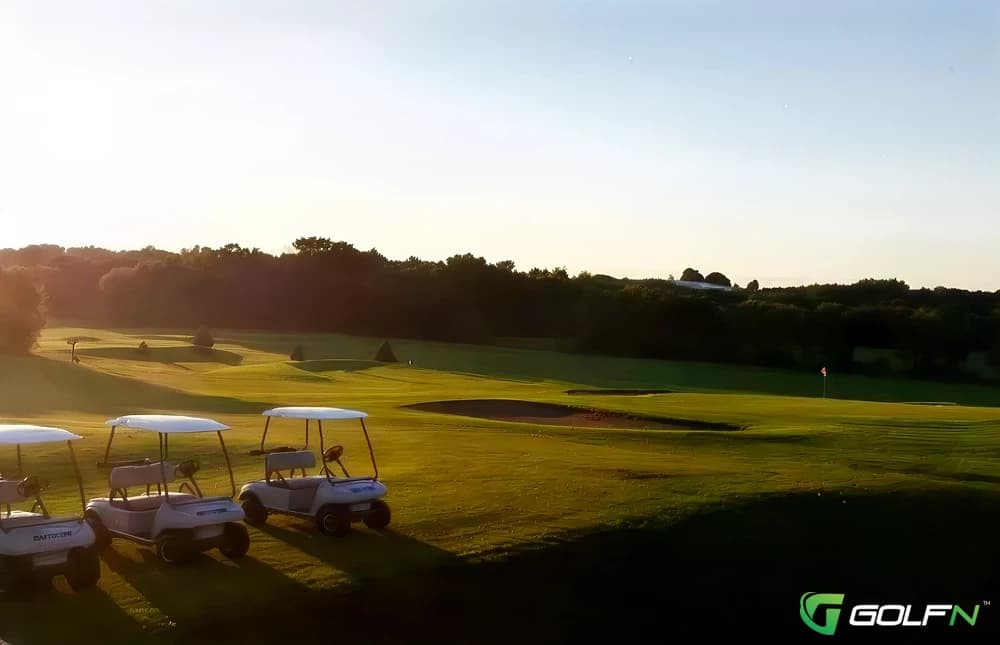 Straight River Golf Course in Faribault, Minnesota — public, 18-hole golf course, designed by Erv Cates