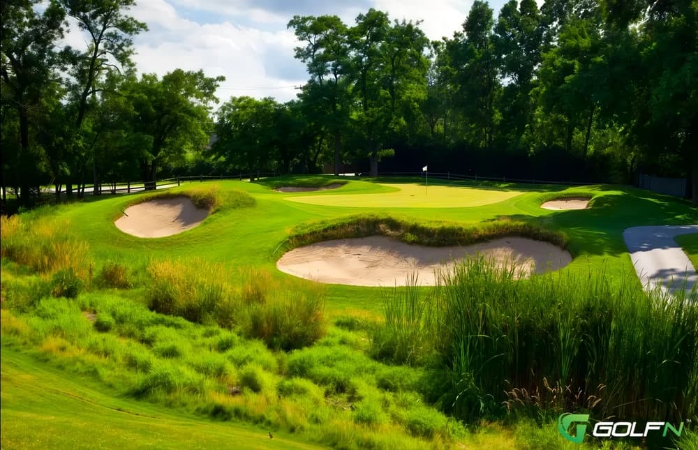 Chicago - Eaglewood Golf Club in Itasca, Illinois — resort, 18-hole golf course, designed by Charles Maddox (1932)
