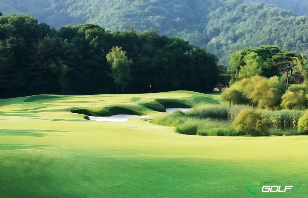 Hwasan Country Club in Yongin-si, Gyeonggido β private, 18-hole golf course