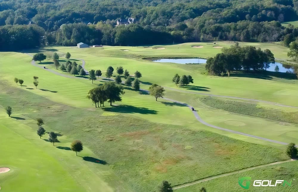 Brittany/Metfield - Bella Vista Country Club in Bella Vista, Arkansas — semi-private, 9-hole golf course, designed by Ault, Clark & Associates