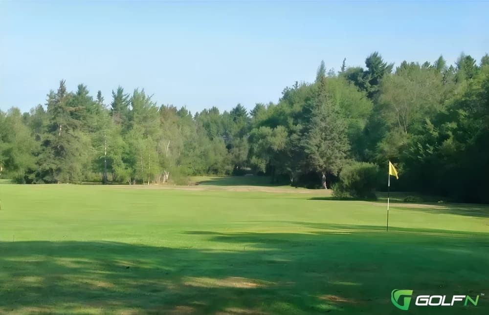 Above Par Golf in Wilmot, Nova Scotia — public, 9-hole golf course