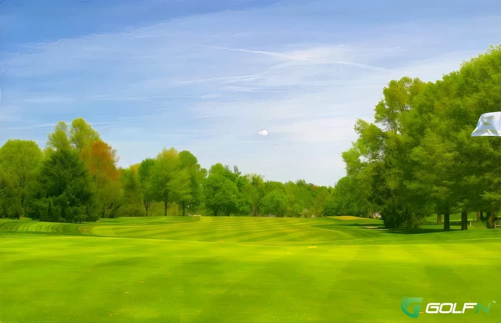 Hunting Creek Country Club in Prospect, Kentucky — private, 18-hole golf course, designed by Ben Wihry (1964)