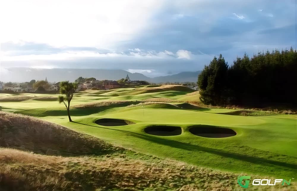 Paraparaumu Beach Golf Club in Paraparaumu, Wellington β public, 18-hole golf course