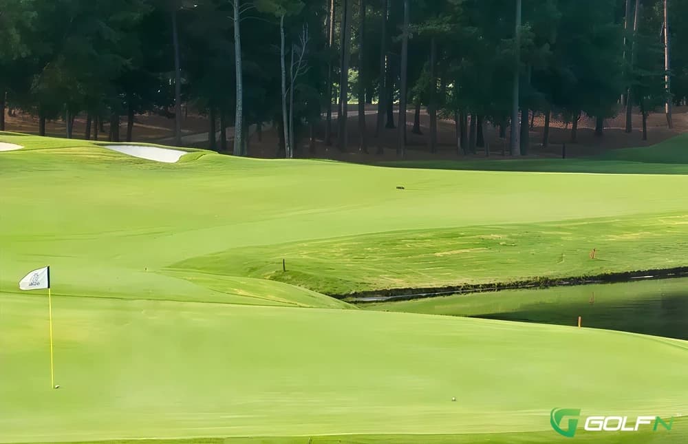 Old - Yeovil Golf Club in Yeovil, England — 18-hole golf course