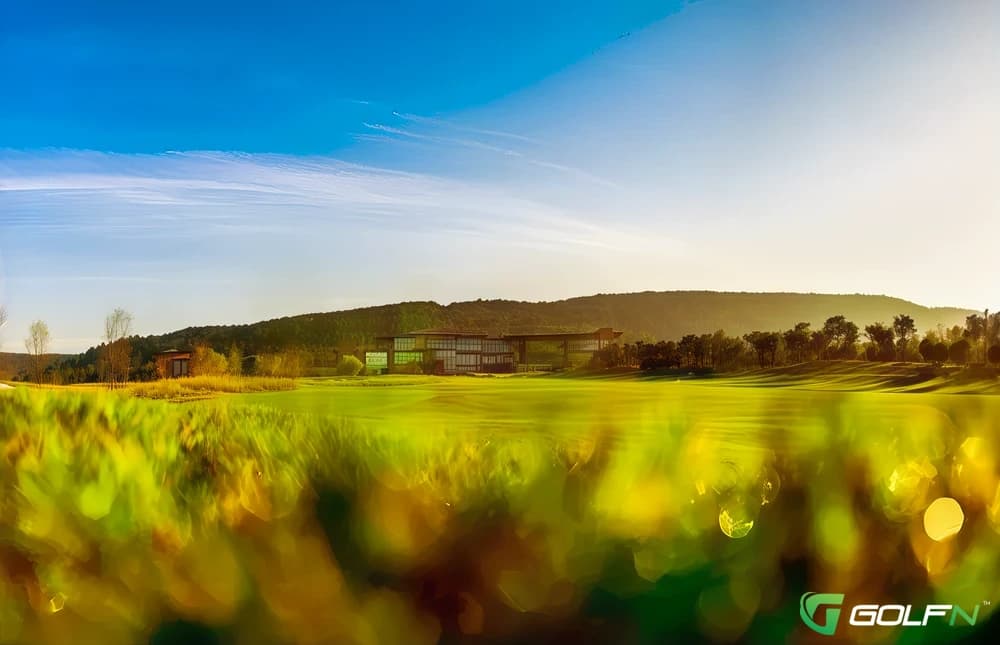 East Right - 88 Country Club in Yongin-si , Gyeonggido β semi-private, 36-hole golf course