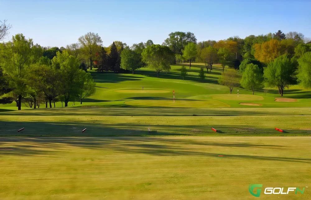 Dubuque Golf & Country Club in Dubuque, Iowa — private, 18-hole golf course, designed by Tom Bendelow (1923)