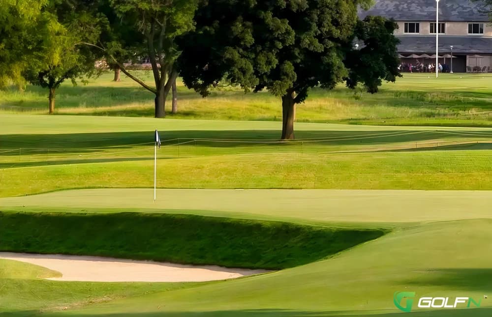 Blue Mound Golf & Country Club in Wauwatosa, Wisconsin — private, 18-hole golf course, designed by Seth Raynor (1926)