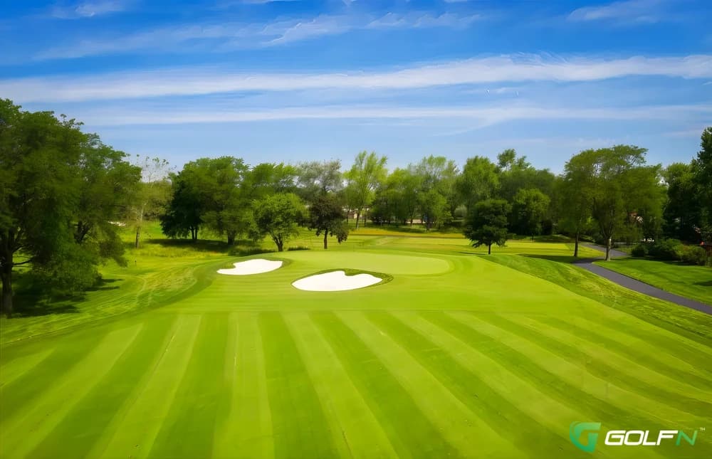 Tournament - Schaumburg Golf Club in Schaumburg, Illinois — public, 27-hole golf course, designed by Bob Lohmann (1989)