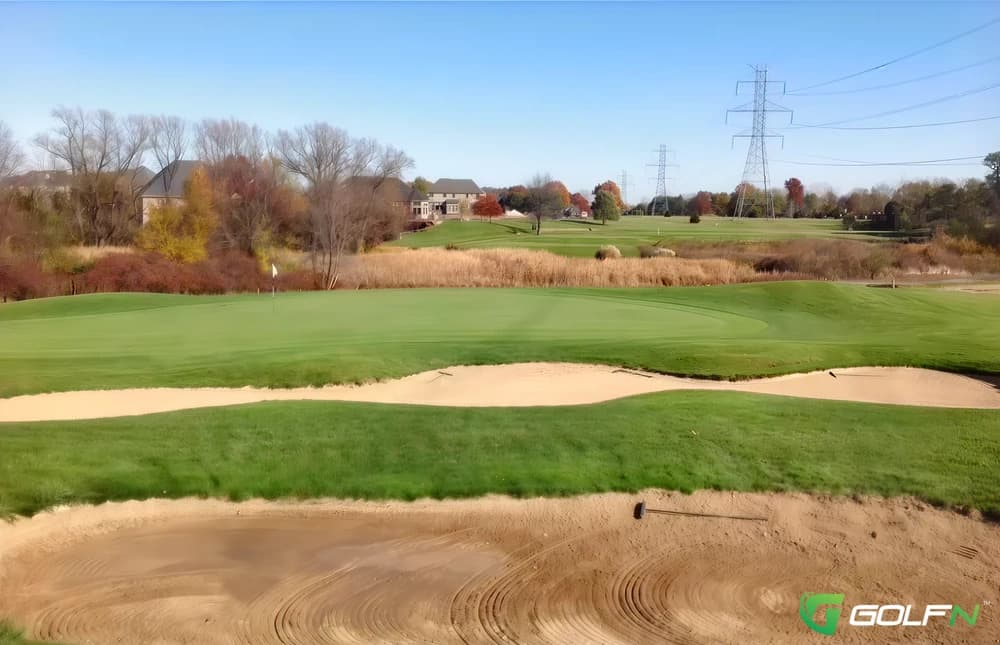 Woods - Twin Lakes Golf And Swim Club in Oakland, Michigan — semi-private, 27-hole golf course, designed by Ray Hearn (1996)