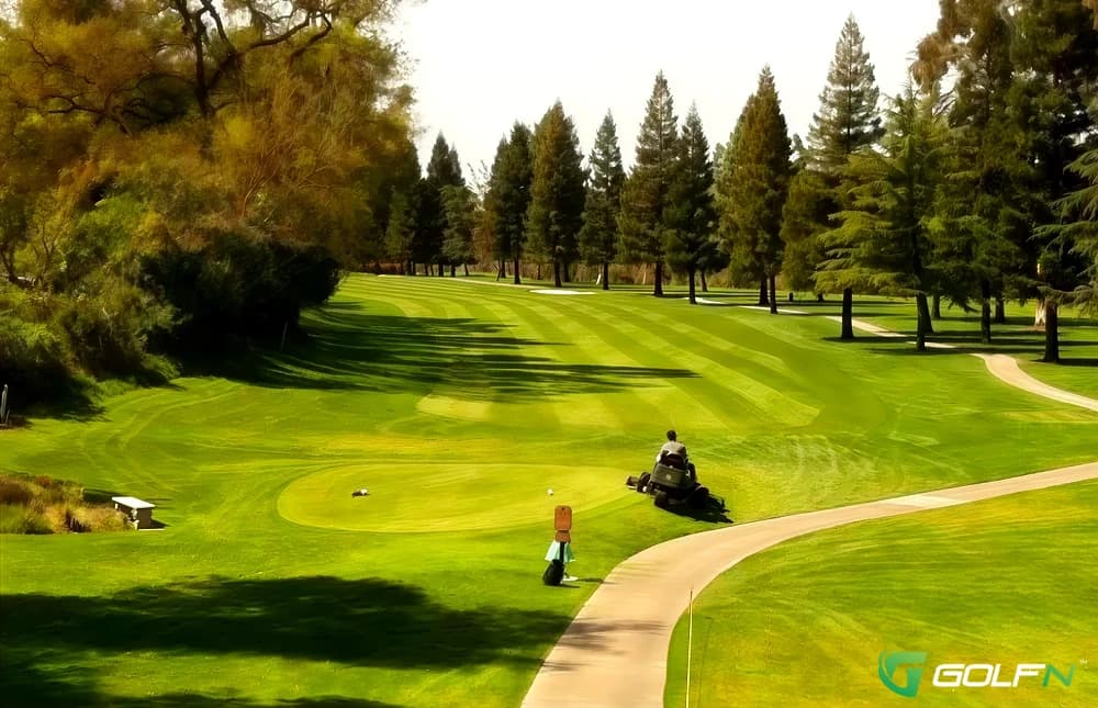 Oakdale Golf & Country Club in Oakdale, California — private, 18-hole golf course, designed by Bob E. Baldock