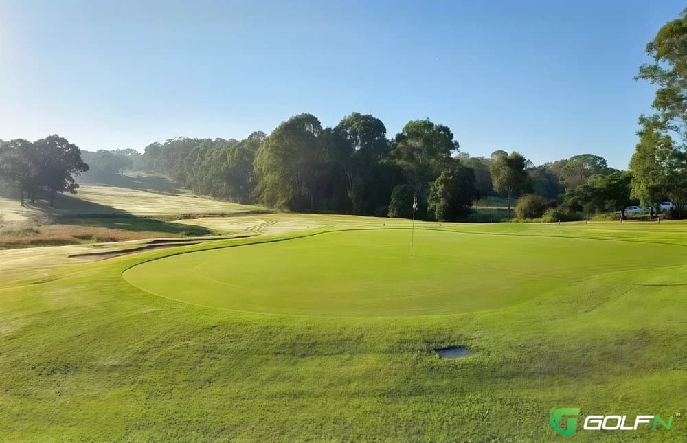 Pine Rivers Golf Club in Kurwongbah, Queensland β public, 18-hole golf course