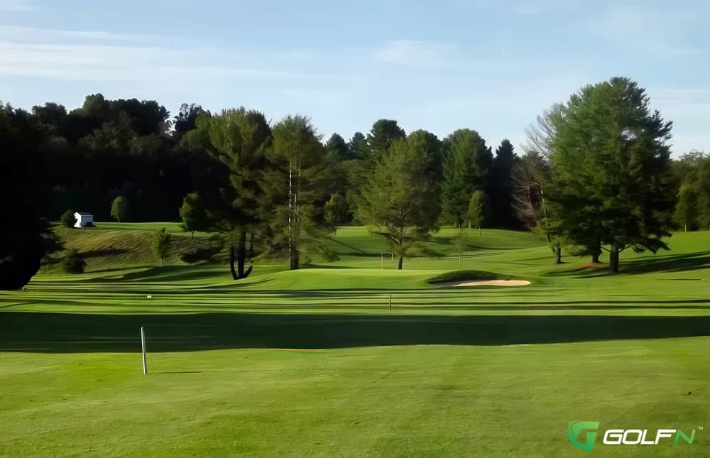 Blue Ridge Country Club in Galax, Virginia — semi-private, 18-hole golf course