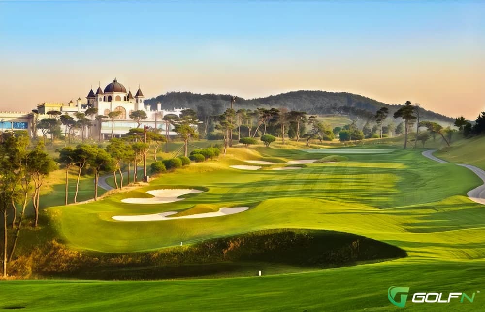Seosan Soo Golf & Resort in Seosan-si, Chungcheongnamdo β resort, 18-hole golf course