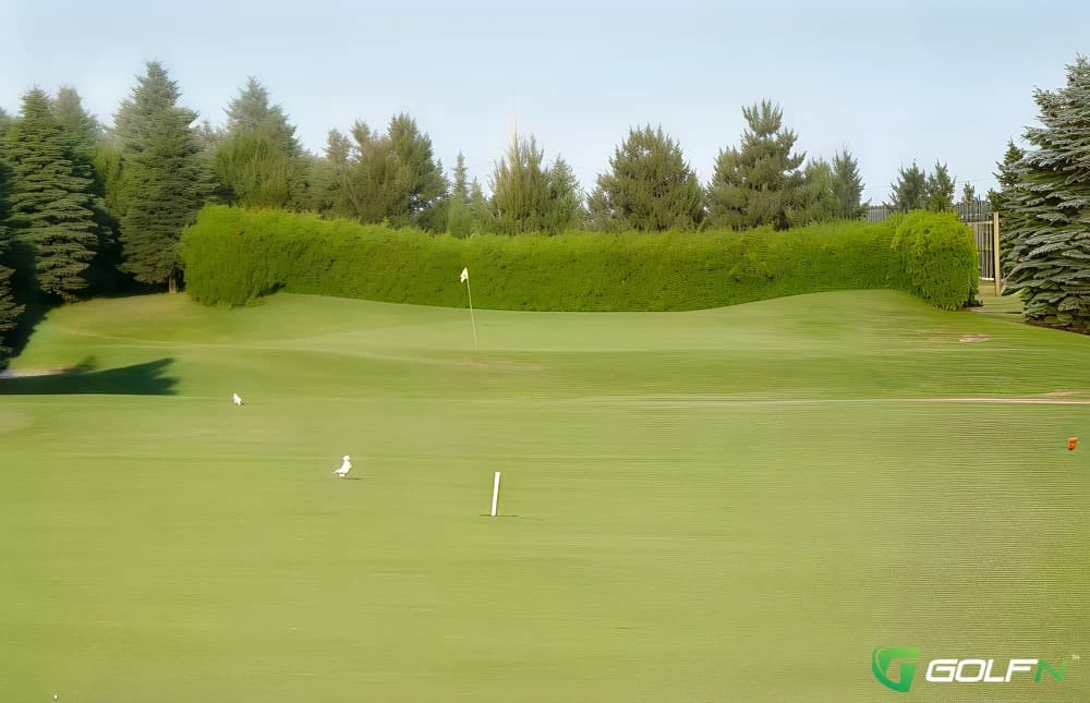 Le Bois Vert Club De Golf in Lavaltrie, Quebec — public, 9-hole golf course