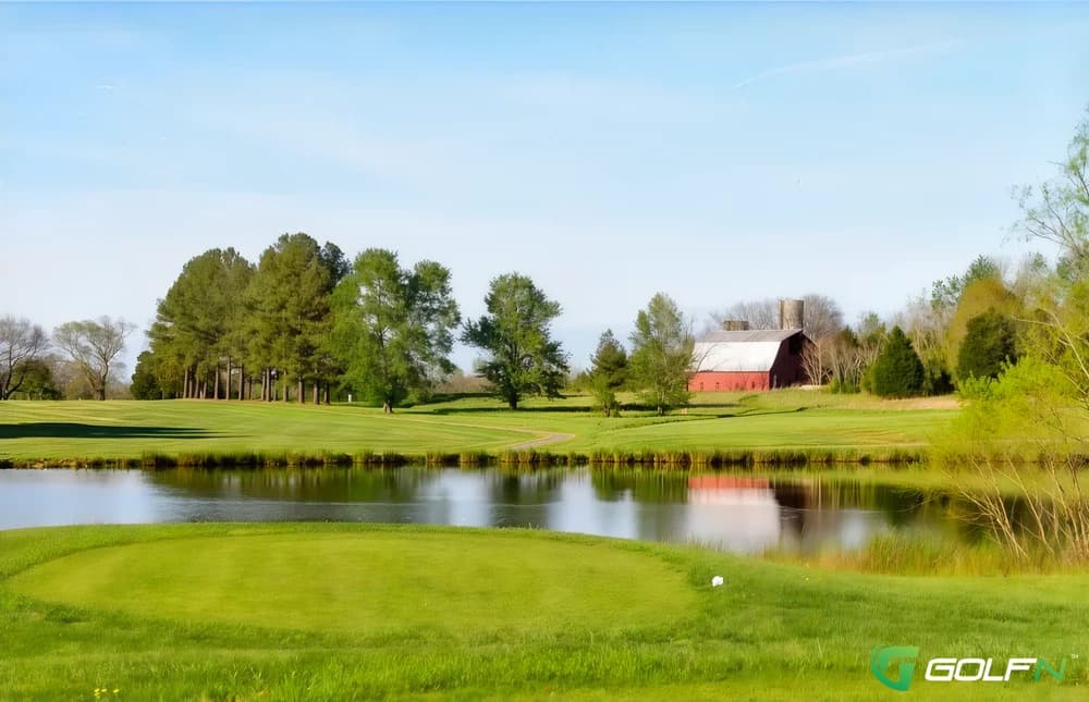 Farmville Municipal Golf Course in Farmville, Virginia — semi-private, 18-hole golf course