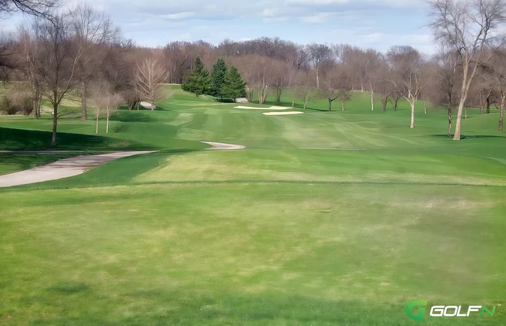 Jones Park Golf Course in Cedar Rapids, Iowa — public, 18-hole golf course, designed by Bob Lohmann (2001)