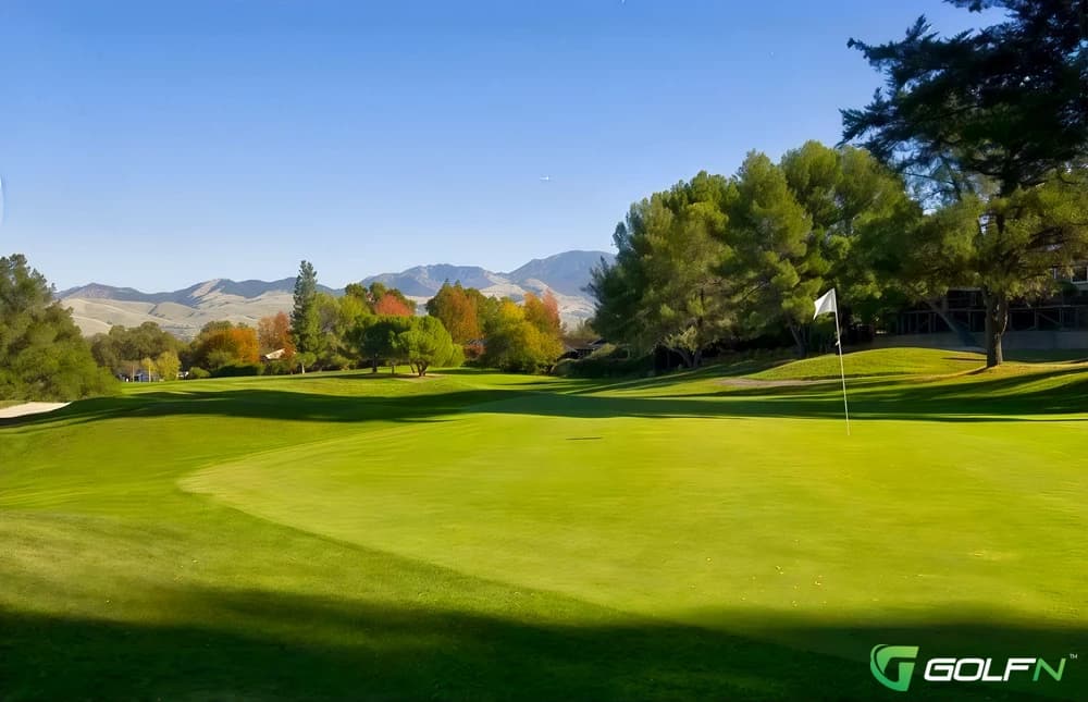 Diablo Hills Golf Course in Walnut Creek, California — public, 9-hole golf course, designed by Robert Muir Graves (1968)