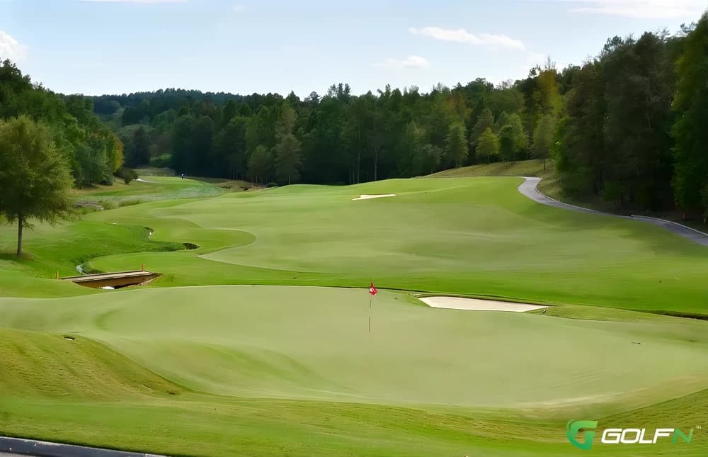 Keowee Falls - The Cliffs in Salem, South Carolina — private, 18-hole golf course, designed by Jack Nicklaus (2007)