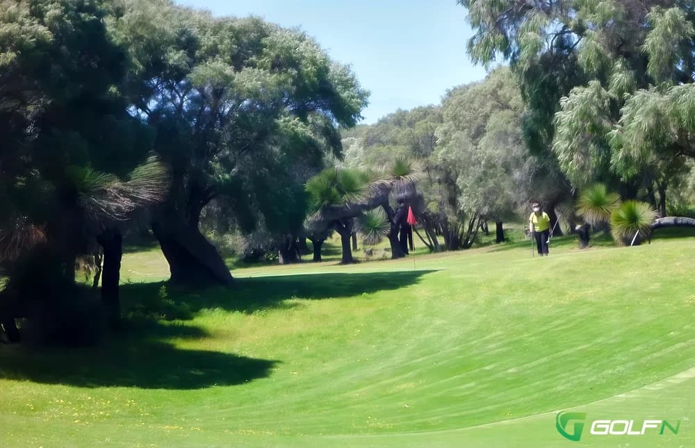 Augusta Hillview Golf Club in Augusta, Western Australia β semi-private, 18-hole golf course