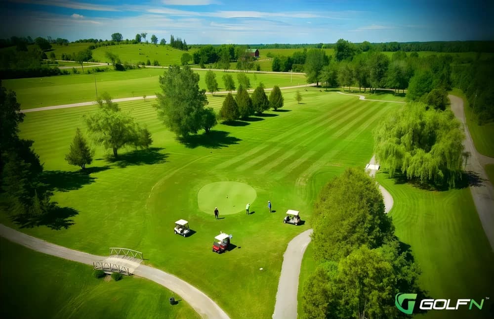 Deer Run Golf Course in Little Britain, Ontario β semi-private, 12-hole golf course
