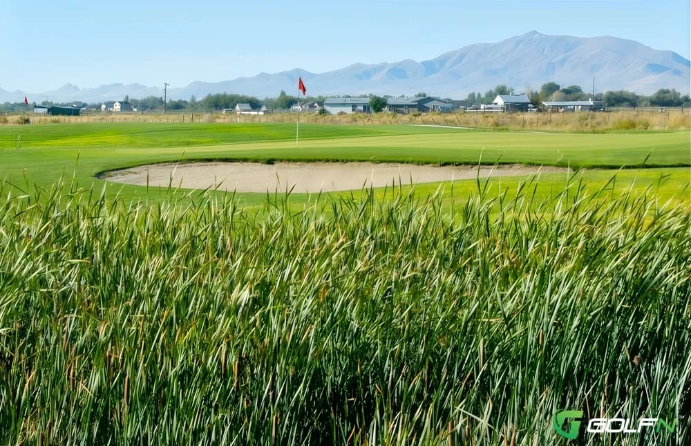 Crane Field Golf Course in Clinton, Utah — public, 18-hole golf course