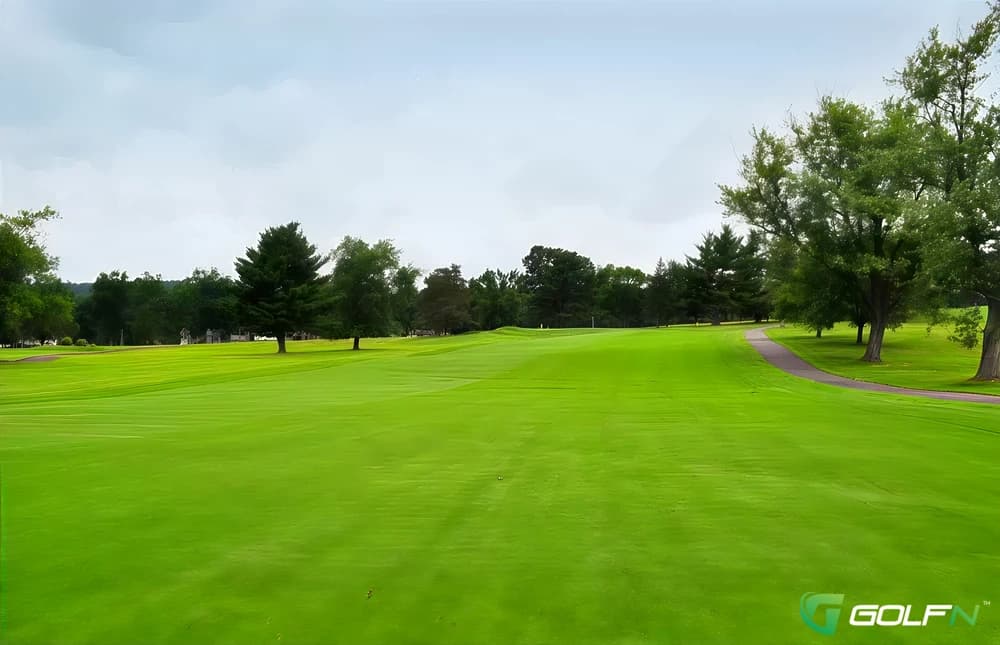 Elmira Country Club in Elmira, New York — private, 18-hole golf course, designed by Willie Dunn, Jr. (1898)