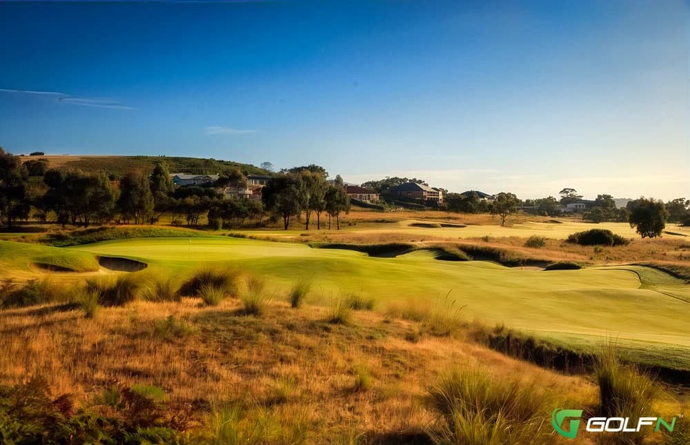 Mount Compass Golf Course in Mount Compass, South Australia β semi-private, 18-hole golf course