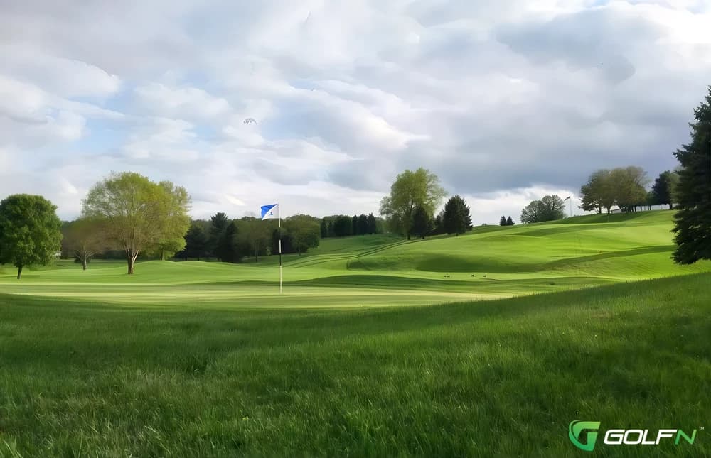 Lone Pine Country Club in Washington, Pennsylvania — private, 18-hole golf course, designed by Xenophon Hassenplug