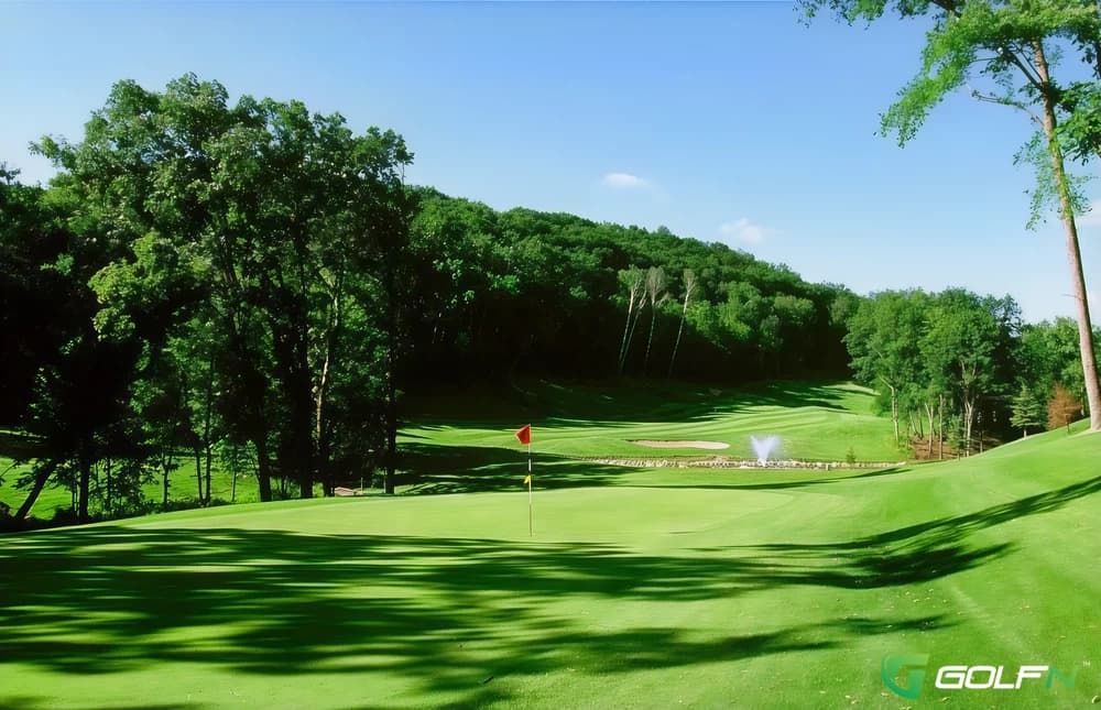 Highlands - Mississippi National Golf Links in Red Wing, Minnesota — public, 36-hole golf course, designed by Gordon Cunningham