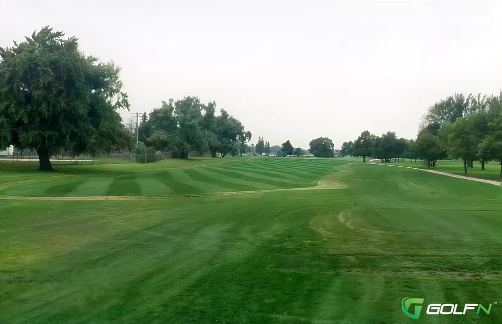 West - Elmwood Golf Course in Sioux Falls, South Dakota — public, 9-hole golf course, designed by Kevin Norby (2014)