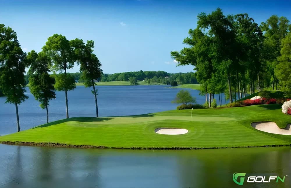 Robert Trent Jones Golf Club in Gainesville, Virginia — private, 18-hole golf course, designed by Robert Trent Jones, Sr. (1990)
