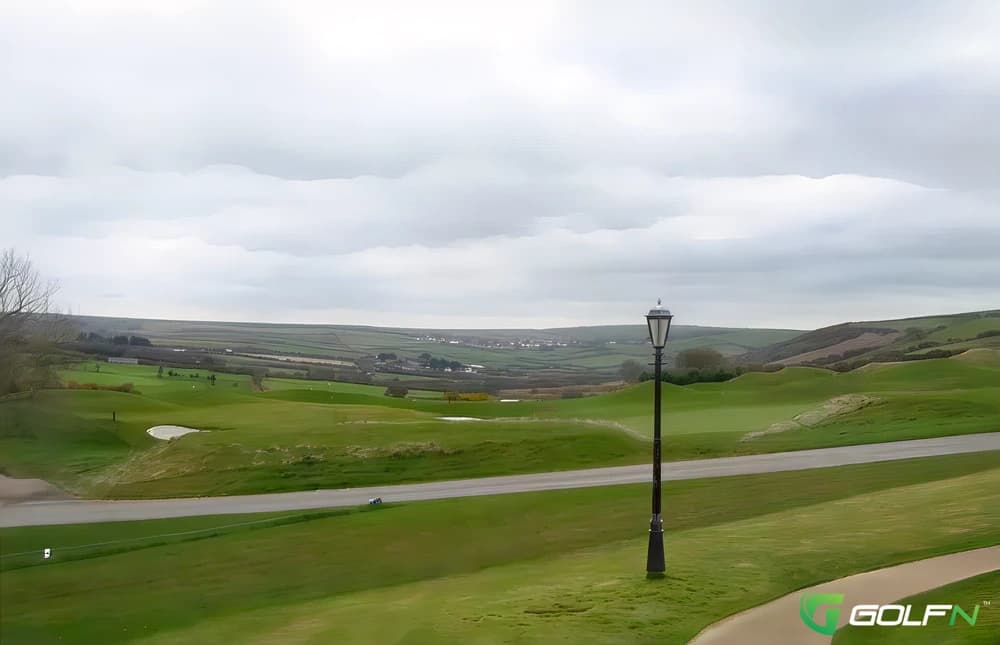 Willingcott Valley Golf Course in Woolacombe, England — semi-private, 18-hole golf course, designed by Hawtree Ltd (1996)