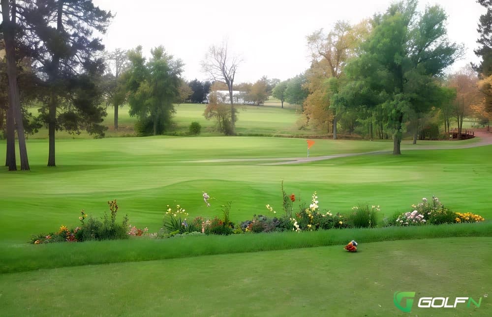 Pierz Municipal Golf Course in Pierz, Minnesota — public, 9-hole golf course