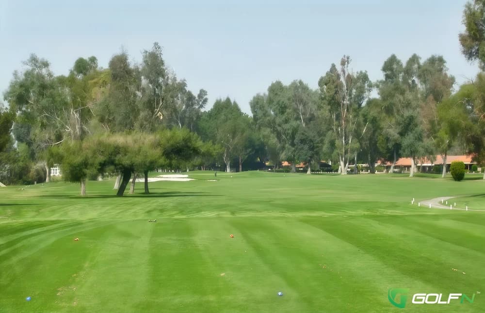 Seven Hills Golf Club in Hemet, California — semi-private, 18-hole golf course, designed by Harry & David Rainville (1972)