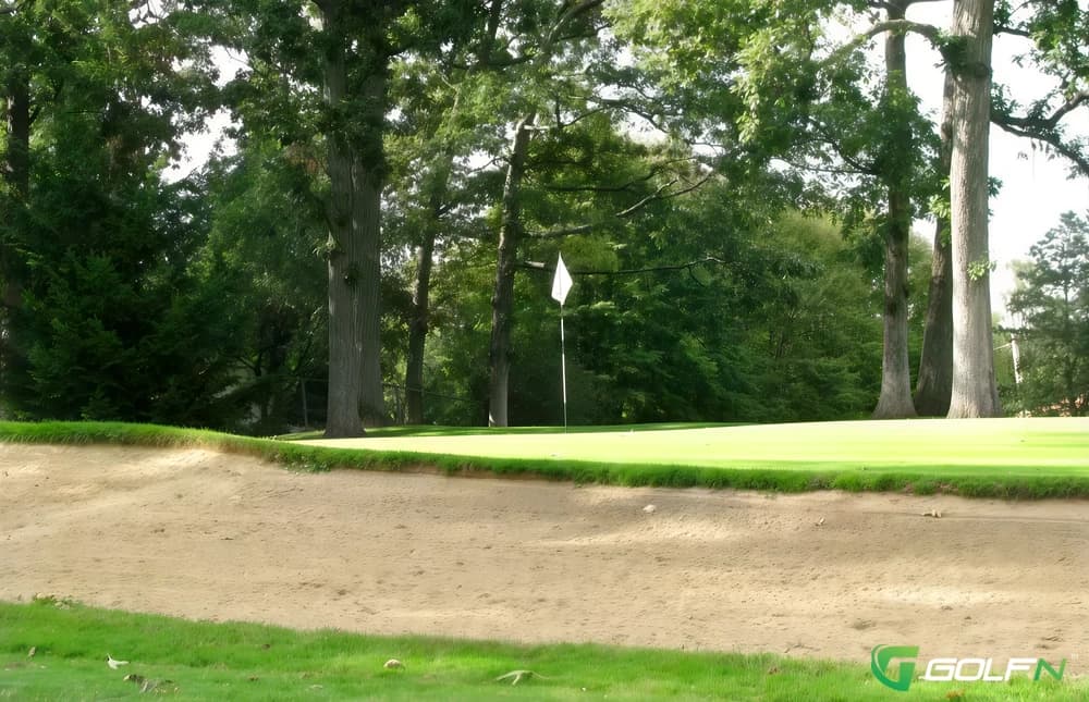 Greenshire Golf Course in Waukegan, Illinois — public, 9-hole golf course, designed by Dick Nugent (1964)