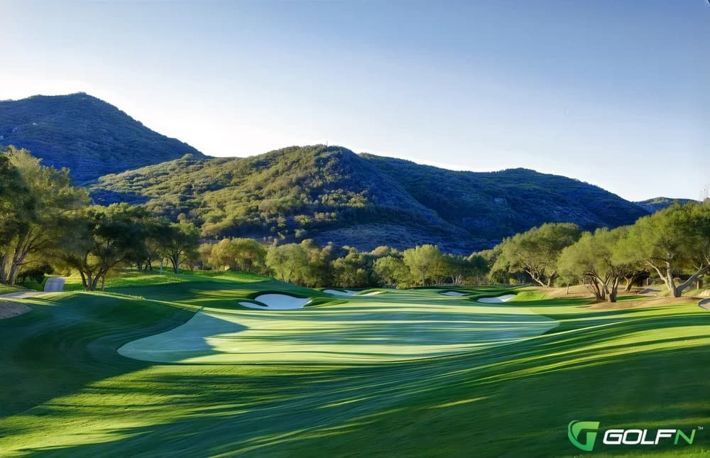 Signature - Sherwood Country Club in Thousand Oaks, California — private, 18-hole golf course, designed by Jack Nicklaus (1989)