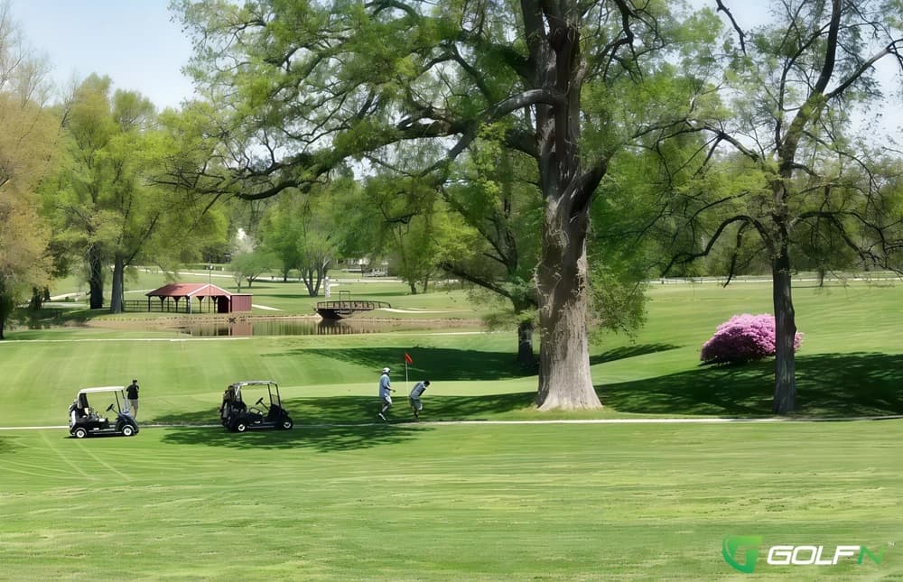 Washington Country Club in Washington, Indiana — public, 9-hole golf course