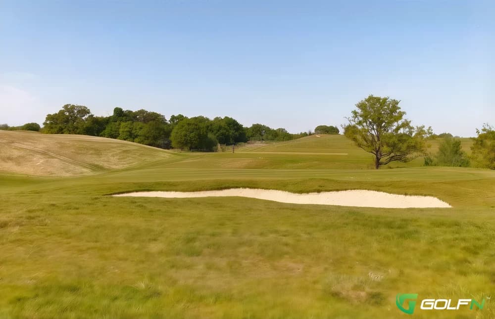 Master'S - Kingdom Golf in Chadwell Heath, England — private, 18-hole golf course