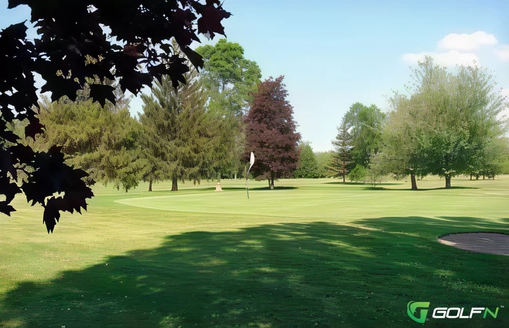 Crooked Pines Golf Club in Macedon, New York — semi-private, 18-hole golf course